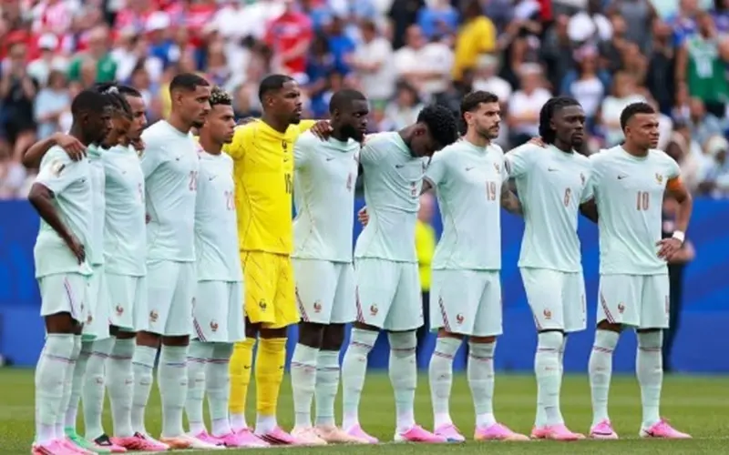 القنوات المفتوحة الناقلة لمواجهة فرنسا وإسبانيا في نصف نهائي كأس العالم